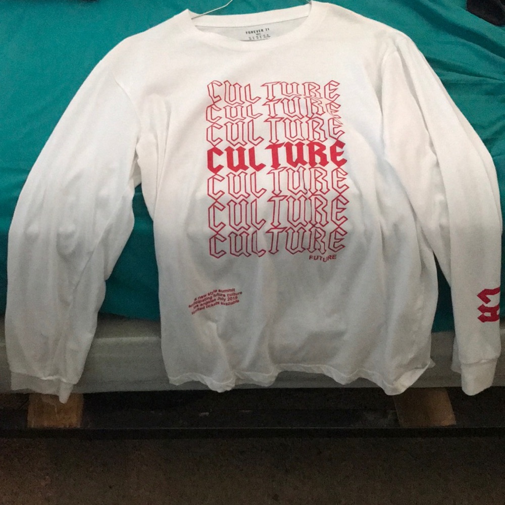 Culture long sleeve